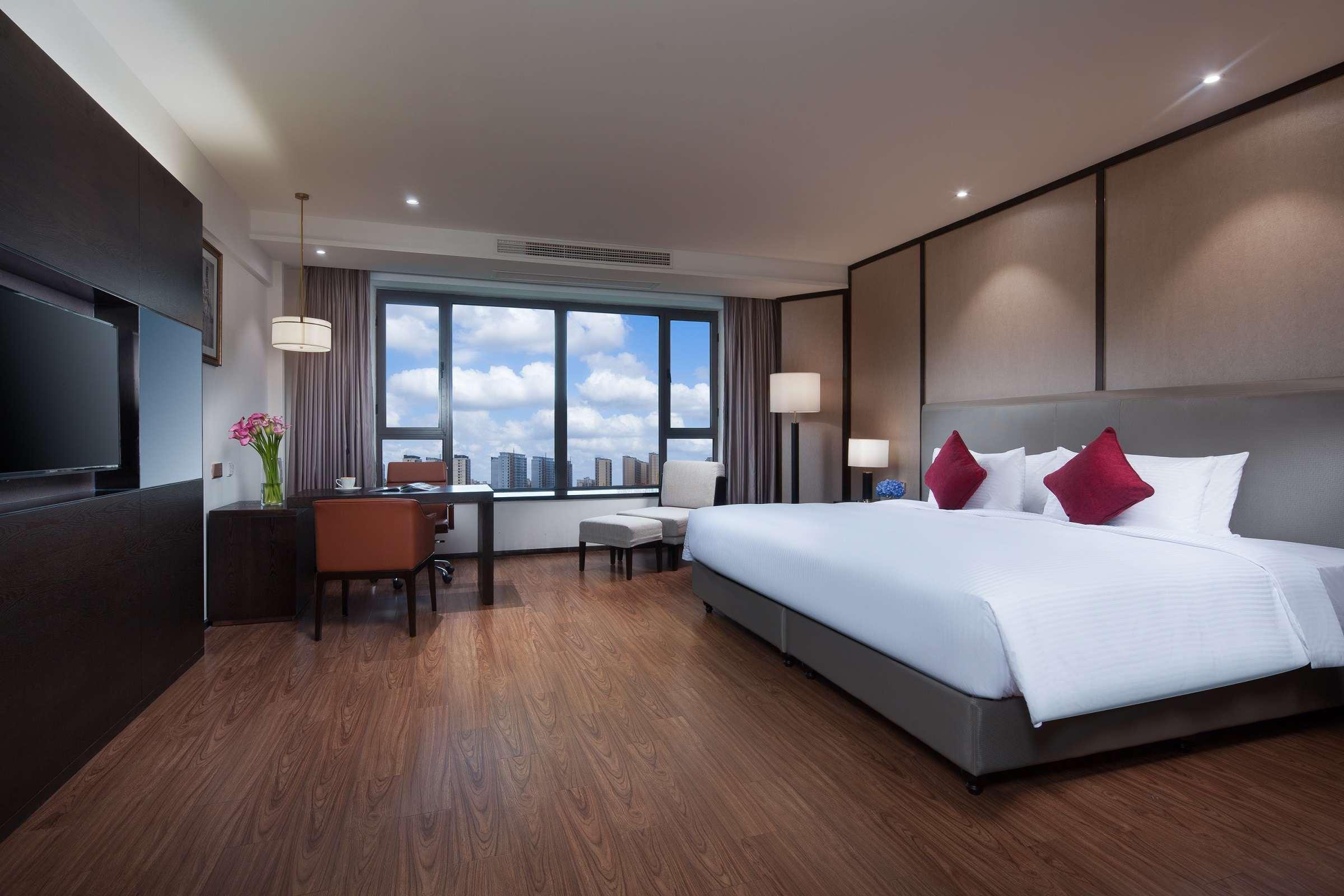 Ramada Shanghai Songjiang Bagian luar foto