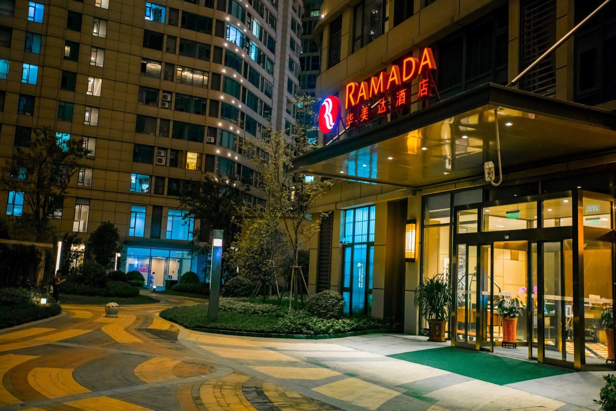 Ramada Shanghai Songjiang Bagian luar foto