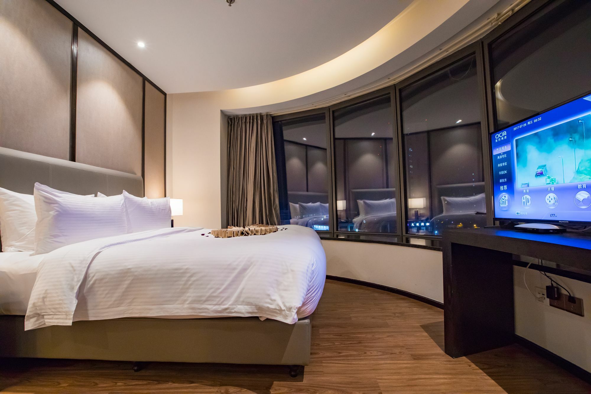 Ramada Shanghai Songjiang Bagian luar foto